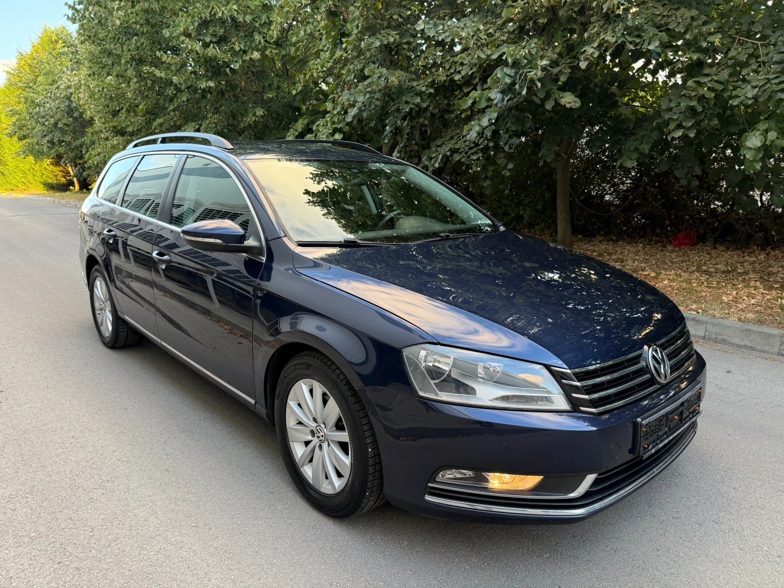 VW Passat 2.0 TDi, снимка 3 - Автомобили и джипове - 55792503