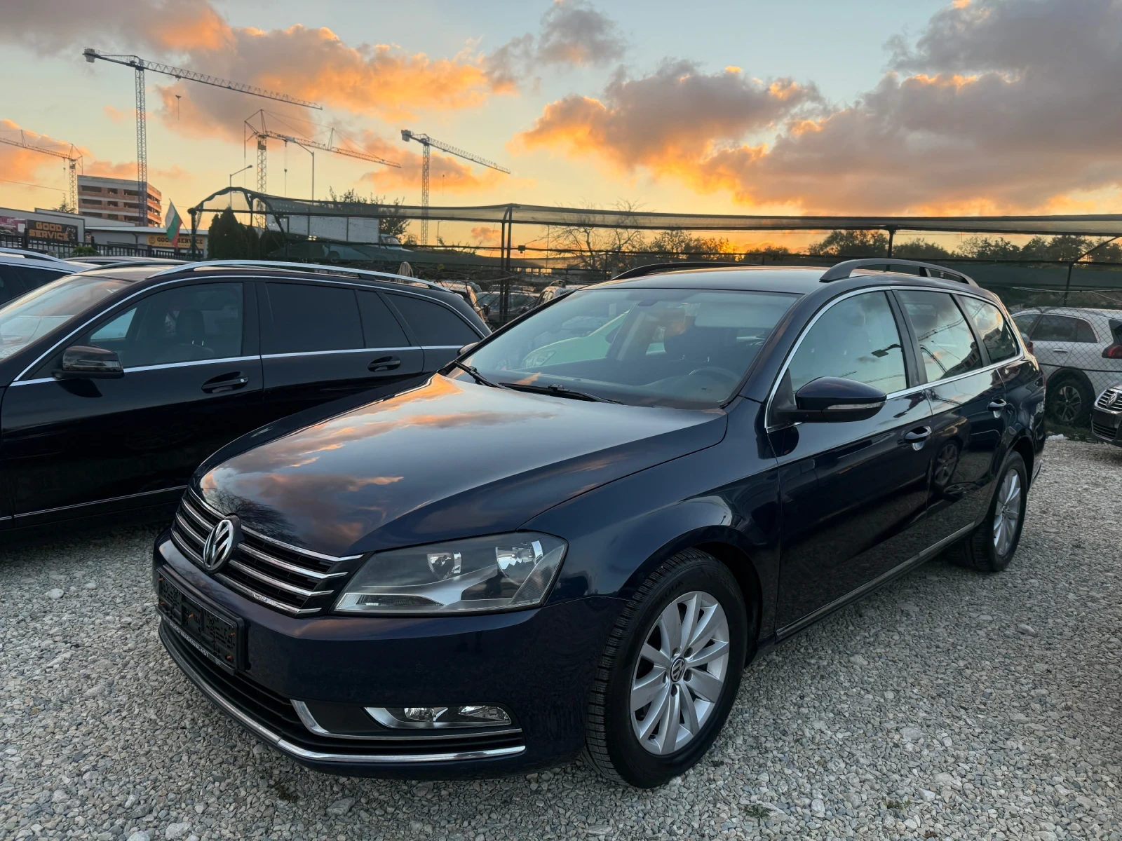 VW Passat 2.0 TDi, снимка 13 - Автомобили и джипове - 55792503