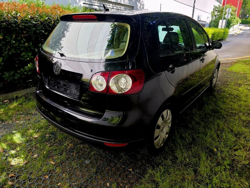 VW Golf Plus  2.0TDI, снимка 12 - Автомобили и джипове - 55802509