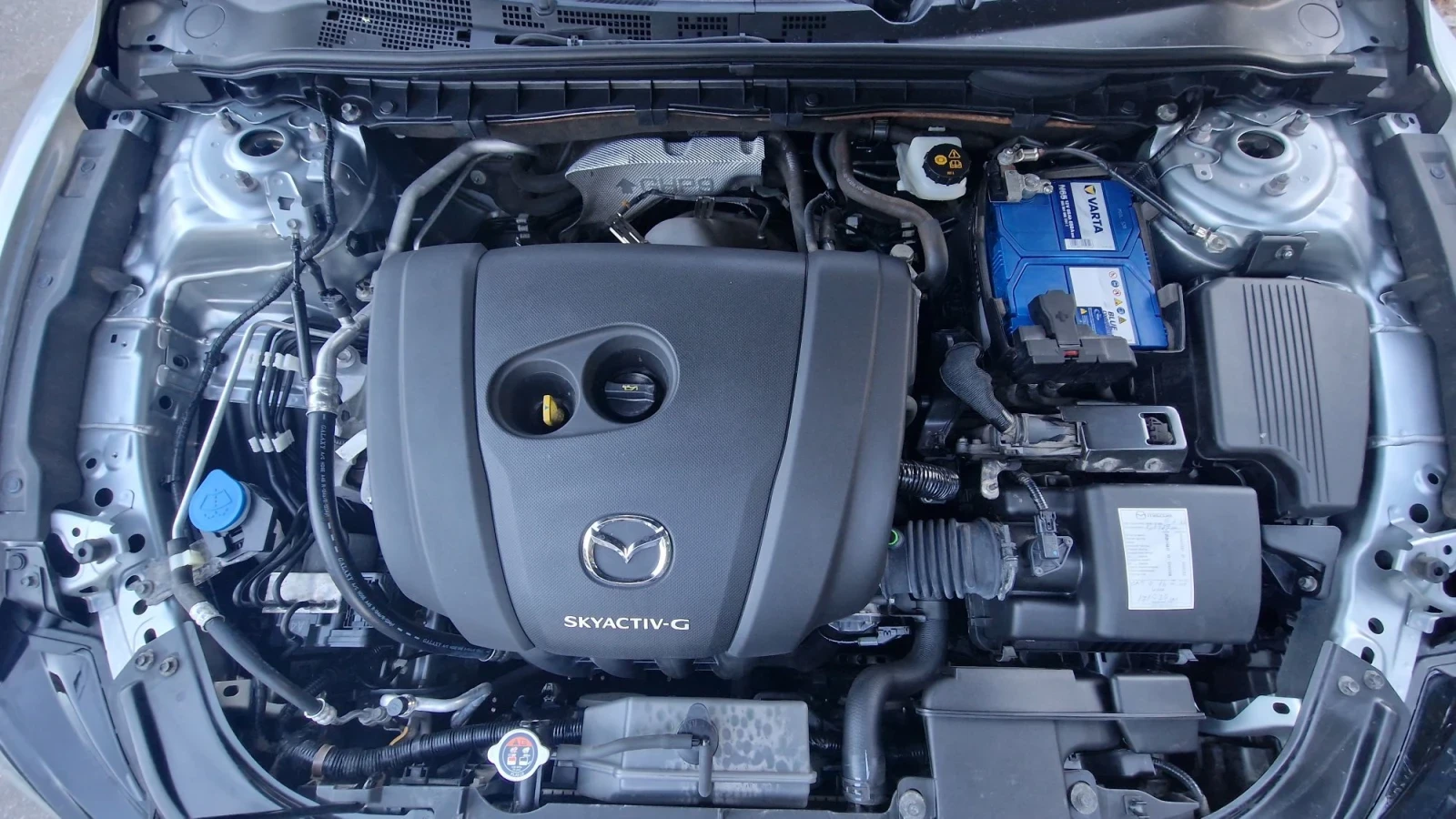 Mazda 6 2.0 Skyaktiv-G Revolution, снимка 11 - Автомобили и джипове - 55954865