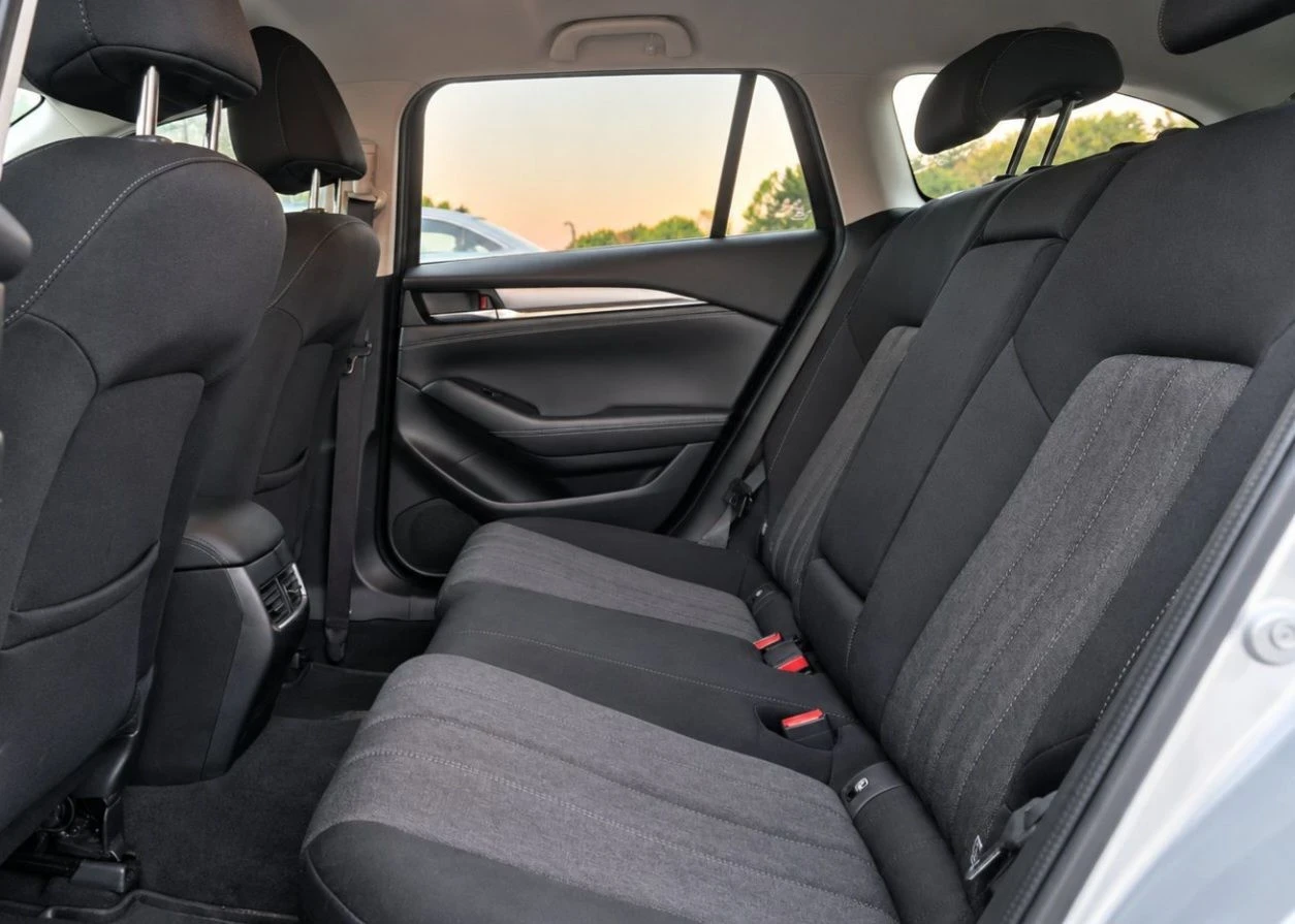 Mazda 6 2.0 Skyaktiv-G , снимка 11 - Автомобили и джипове - 55954865