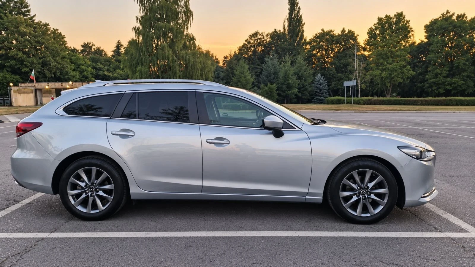 Mazda 6 2.0 Skyaktiv-G , снимка 4 - Автомобили и джипове - 55954865
