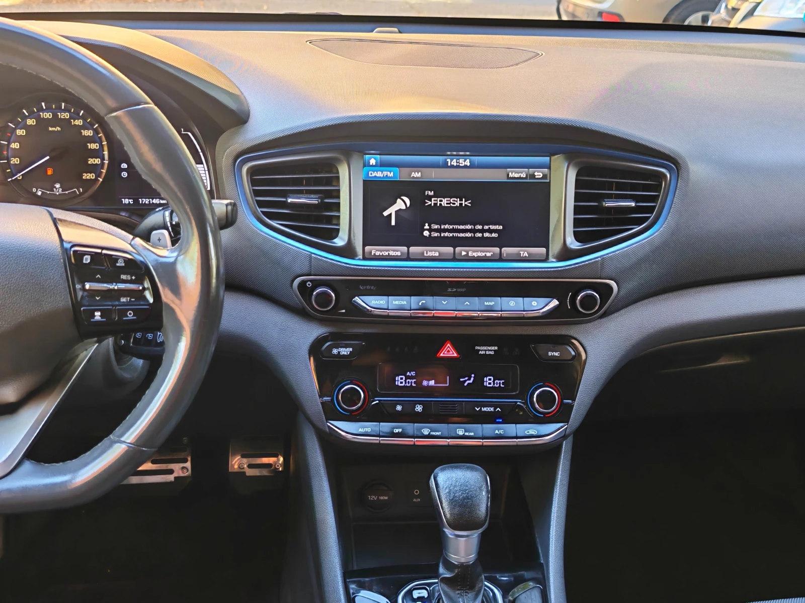 Hyundai Ioniq 1.6 Hibrid, снимка 13 - Автомобили и джипове - 56020423