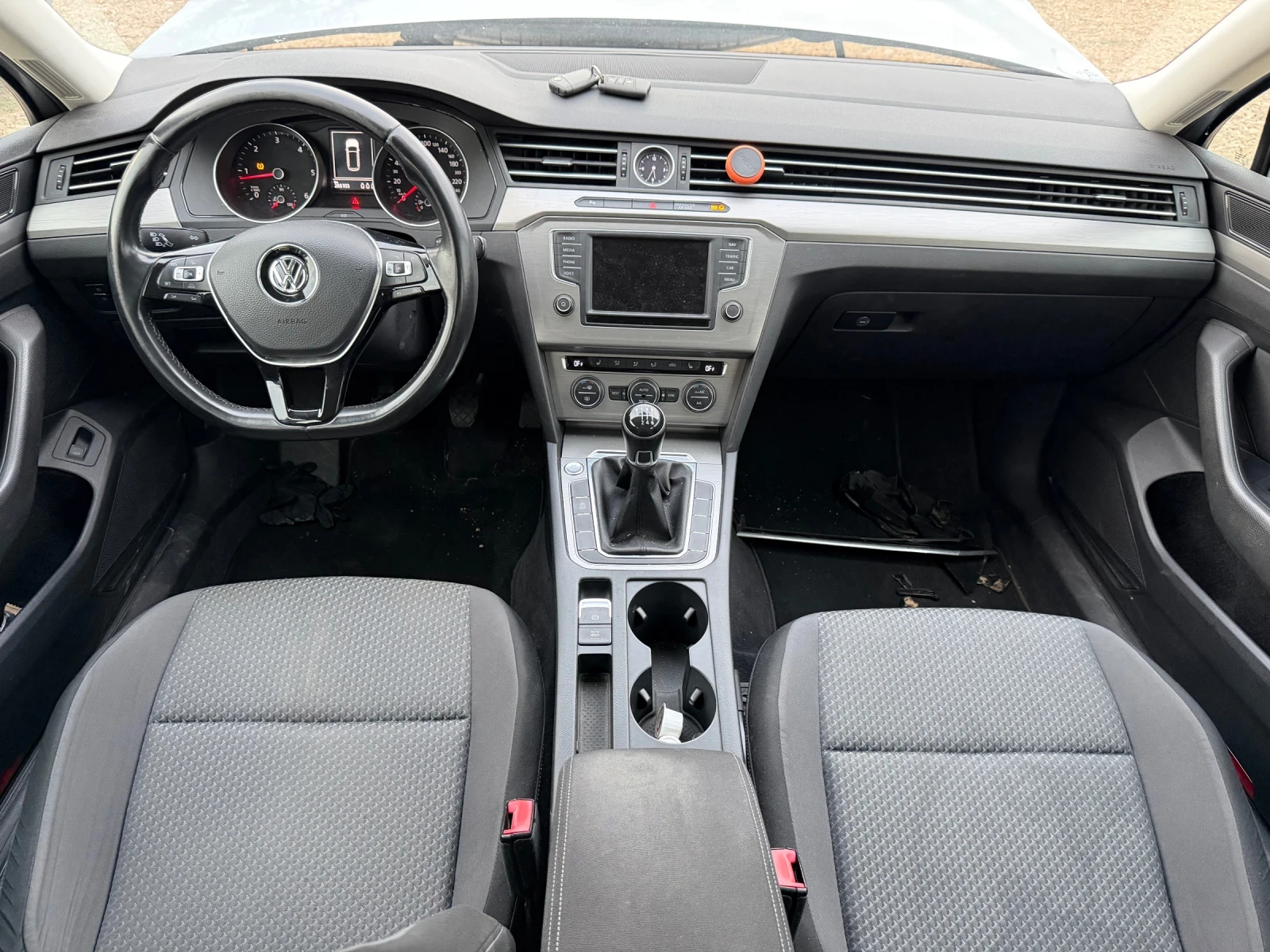 VW Passat 1.6 TDI ������ � ��� ��������  | Mobile.bg � ����������� 6