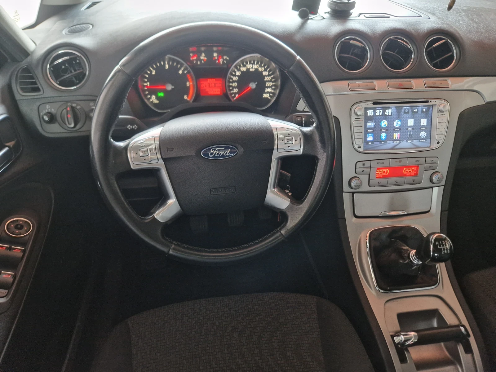Ford Galaxy 2.0 tdci, 6+ 1м, снимка 7 - Автомобили и джипове - 56553154