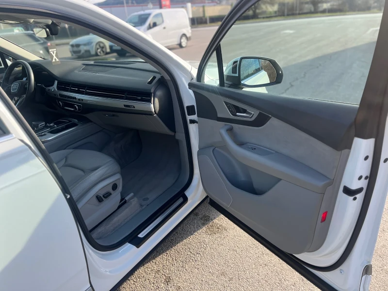 Audi Q7, снимка 12 - Автомобили и джипове - 52172766