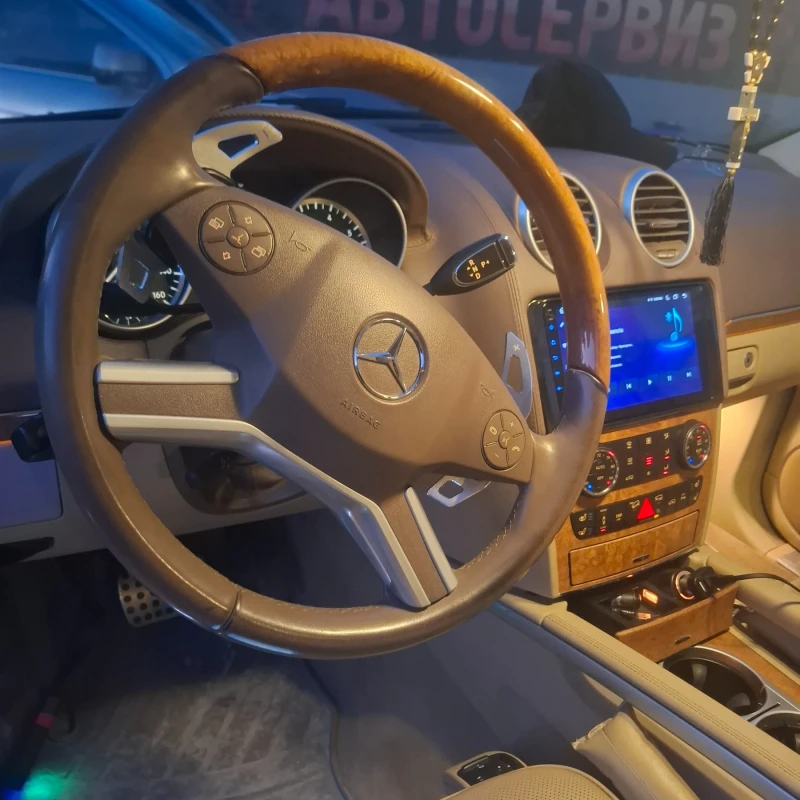 Mercedes-Benz GL 550 GL550 LPG, снимка 14 - Автомобили и джипове - 53559556
