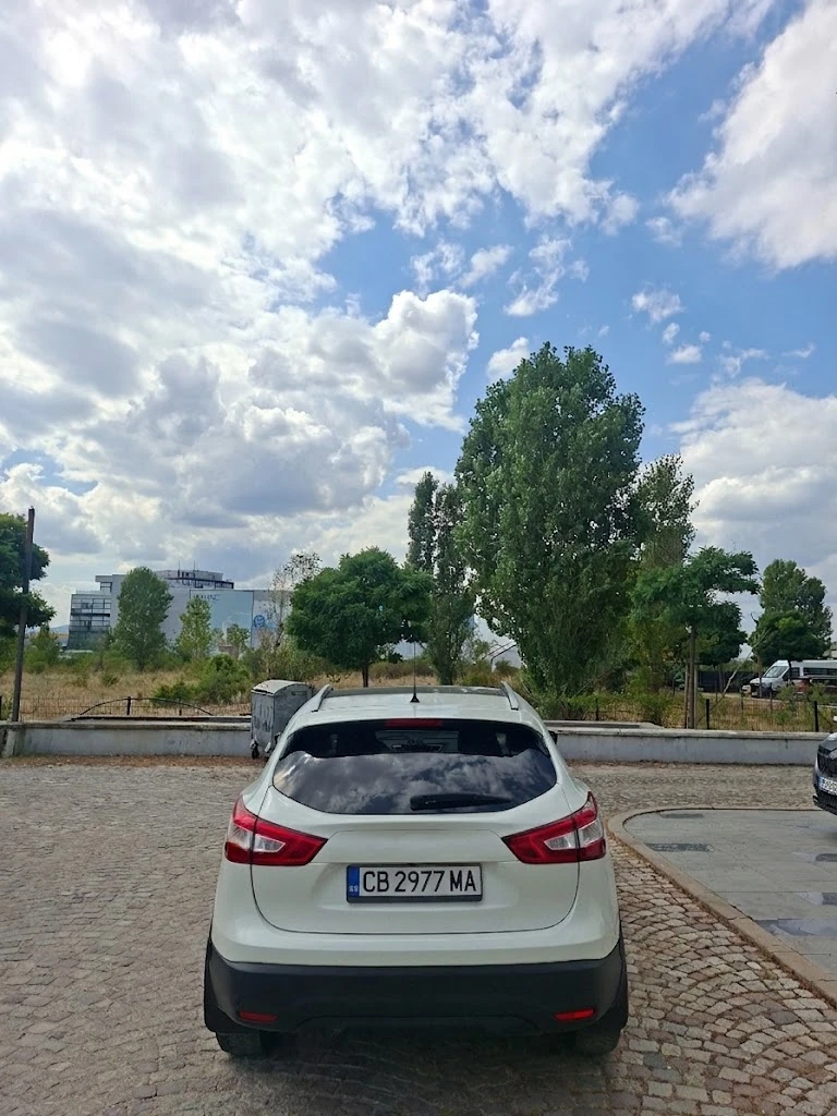 Nissan Qashqai J11, снимка 4 - Автомобили и джипове - 55664781