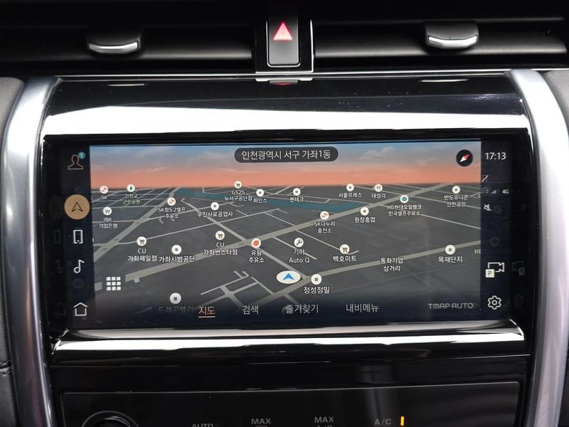Land Rover Discovery Sport 2.0 Automatic, снимка 14 - Автомобили и джипове - 55841273