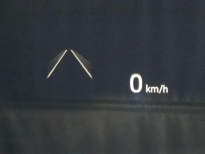 Land Rover Discovery Sport 2.0 Automatic, снимка 17 - Автомобили и джипове - 55841273
