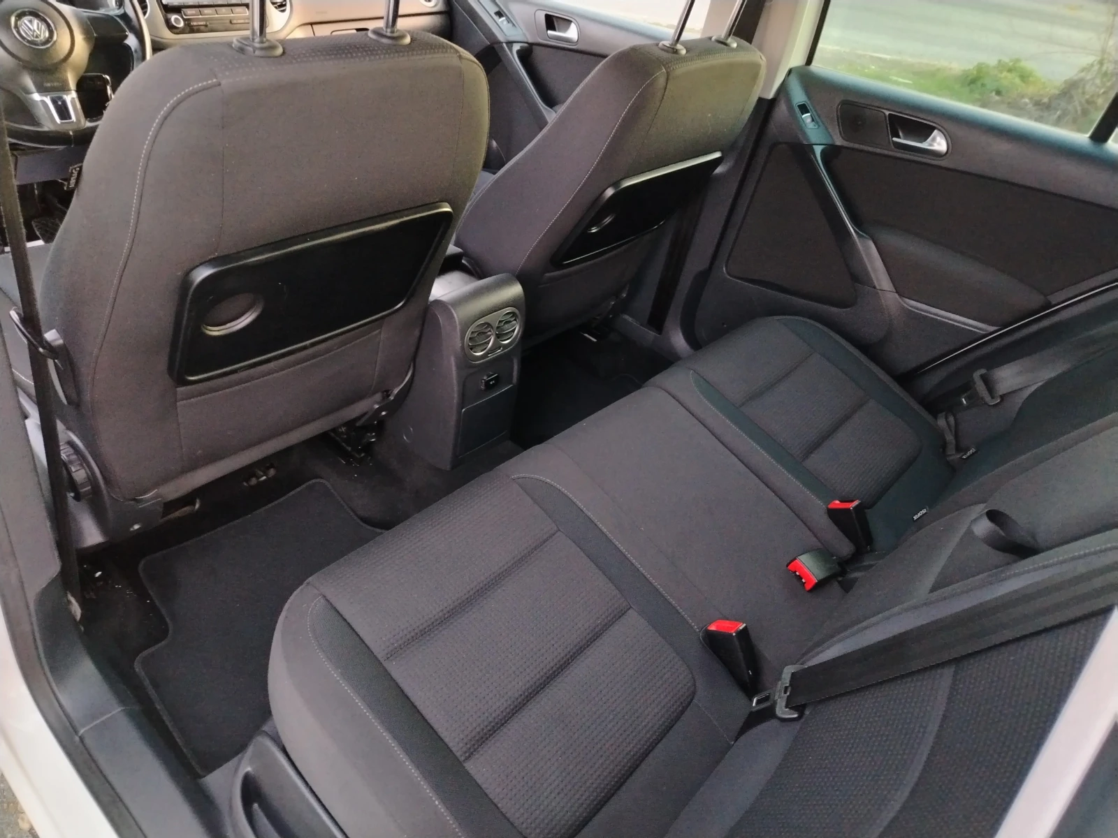 VW Tiguan 2.0-140  6 FACELIFT | Mobile.bg   13