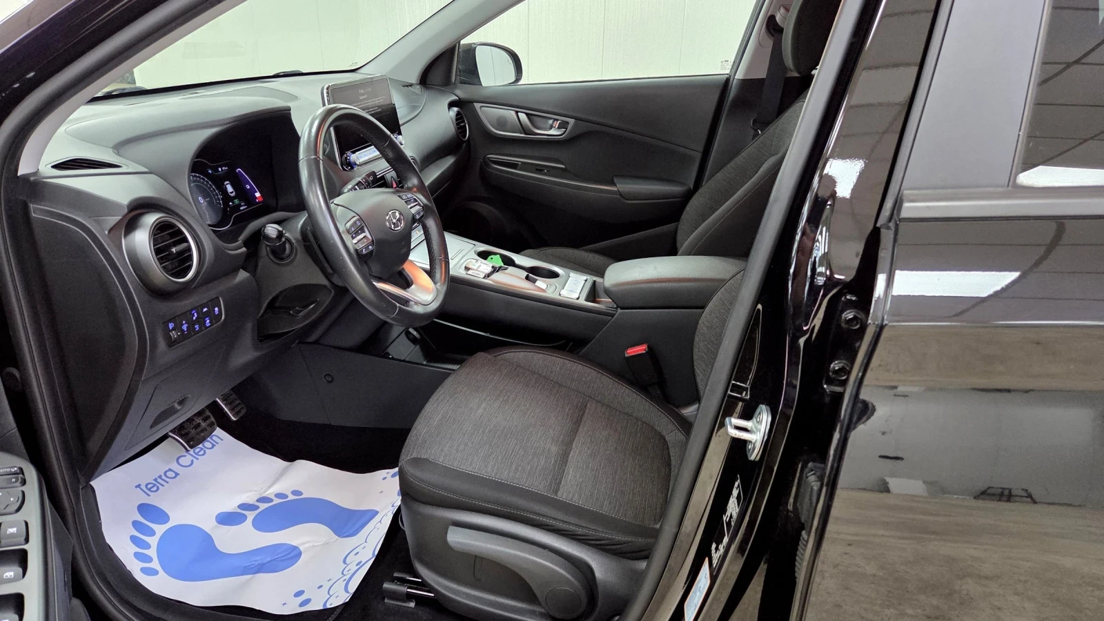 Hyundai Kona 64KWh/Blue Link/SOH100% - изображение 7