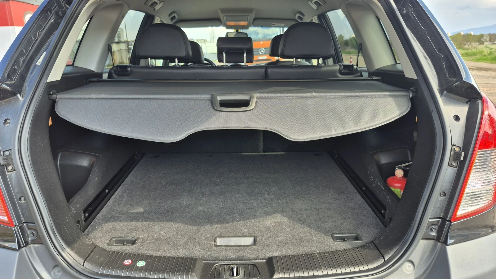 Opel Antara 2.4i * Facelift* Автомат* 4X4* Cosmo* БАРТЕР, снимка 14 - Автомобили и джипове - 54237311