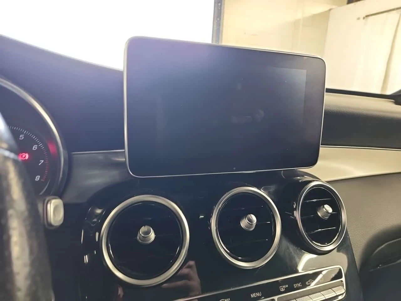 Mercedes-Benz GLC 300  CARFAX, снимка 12 - Автомобили и джипове - 54940622