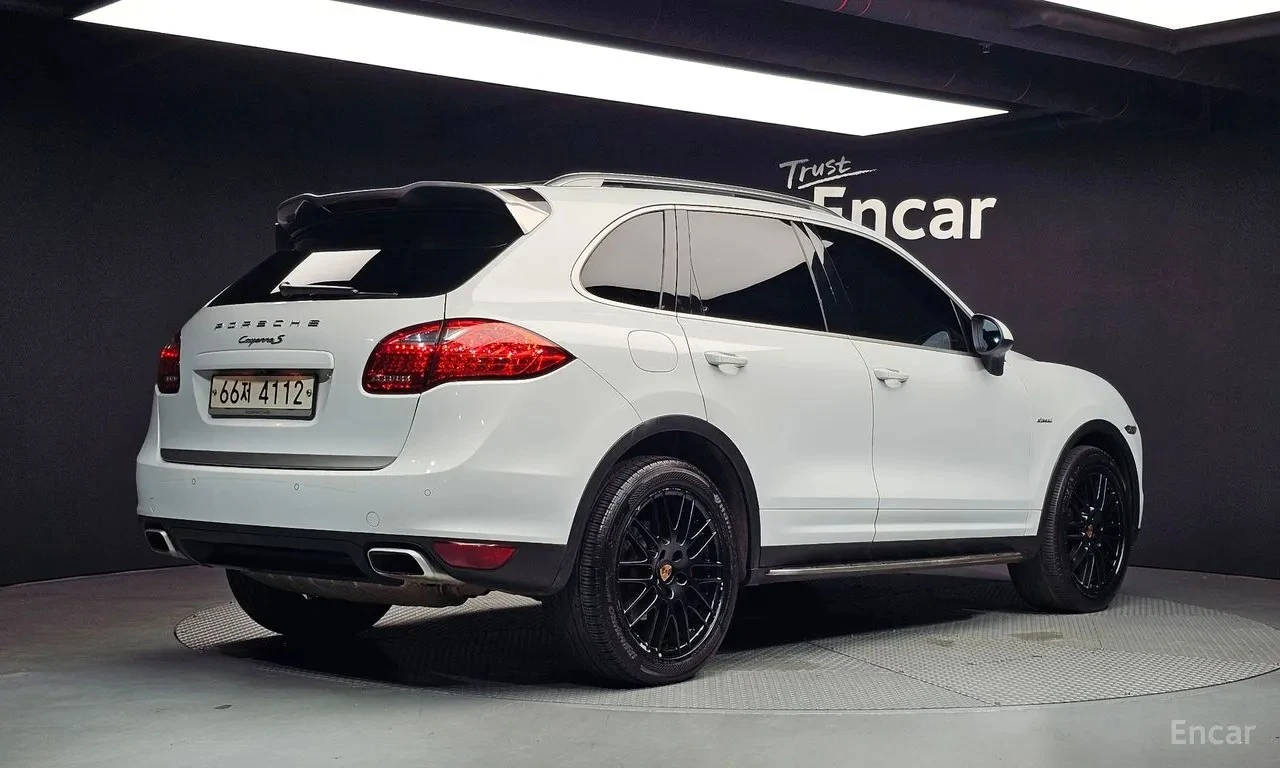 Porsche Cayenne 3.0* Disel* Platinum* Edition* , снимка 3 - Автомобили и джипове - 55283524