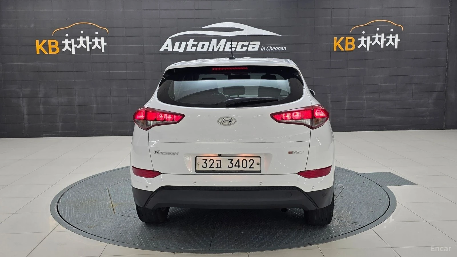 Hyundai Tucson * PANORAMA *  AвтоКредит * (ЦЕНА ДО БГ), снимка 4 - Автомобили и джипове - 55544898