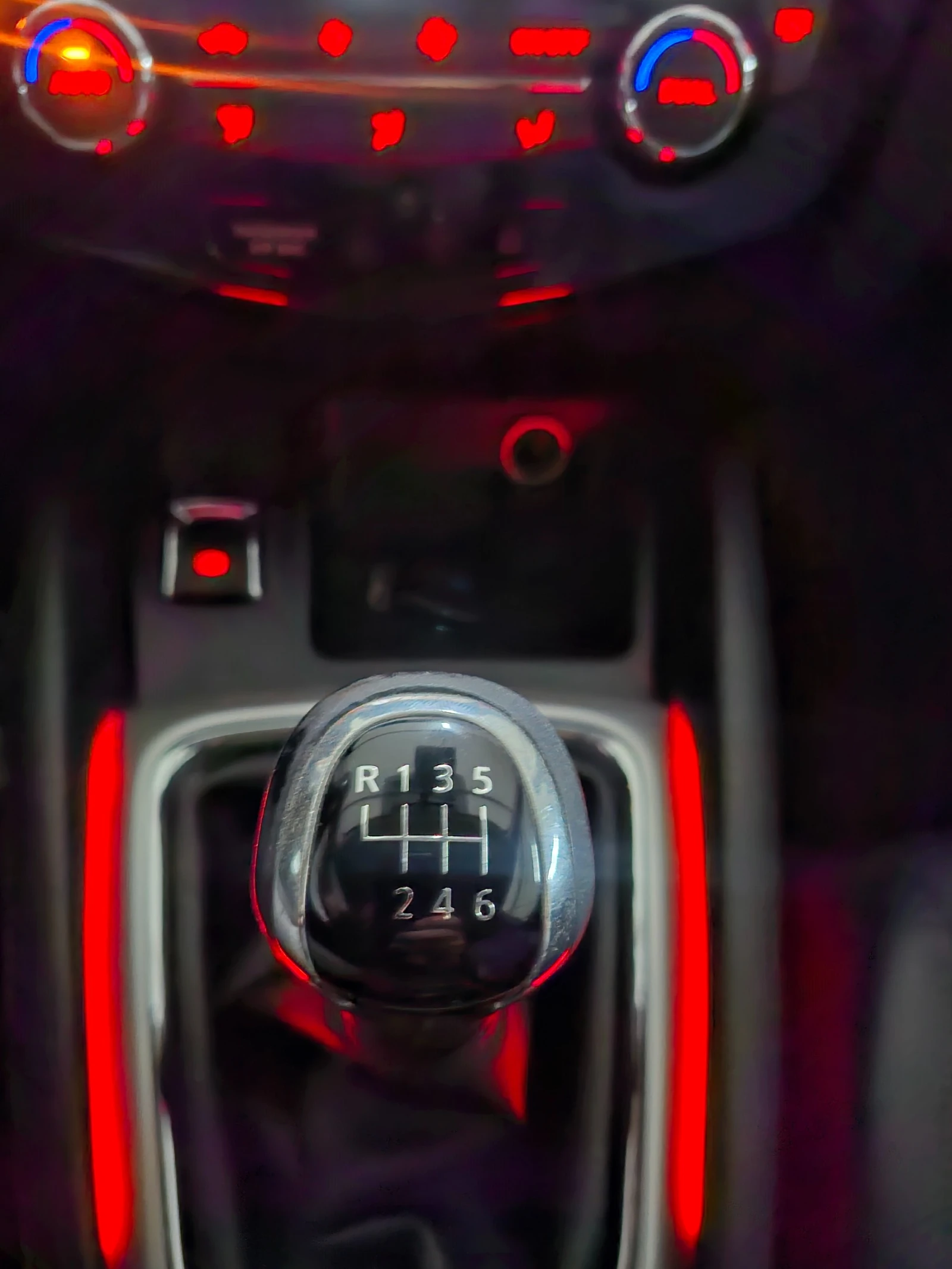 Nissan Qashqai J11, снимка 14 - Автомобили и джипове - 55664781