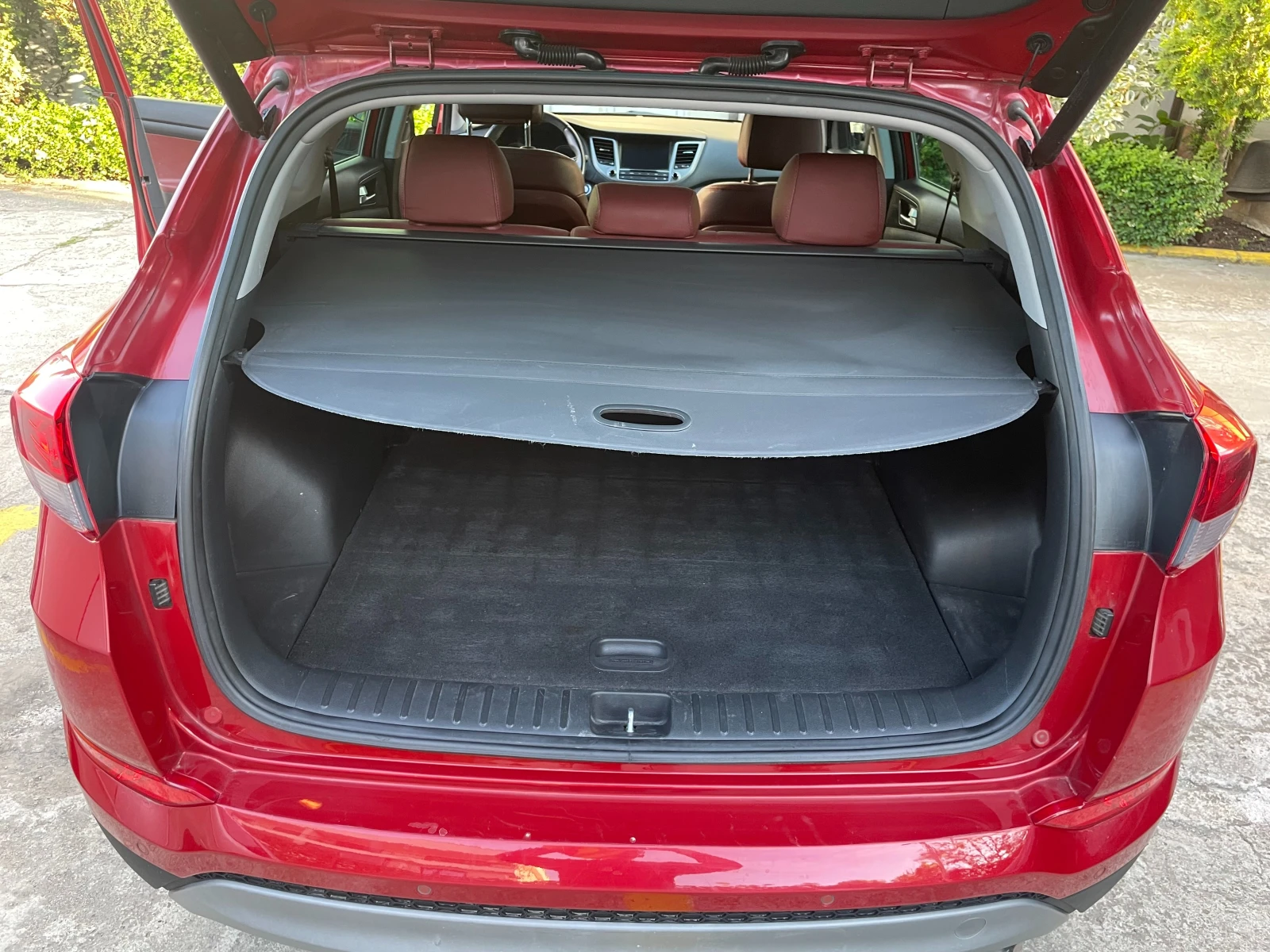 Hyundai Tucson, снимка 3 - Автомобили и джипове - 55800510