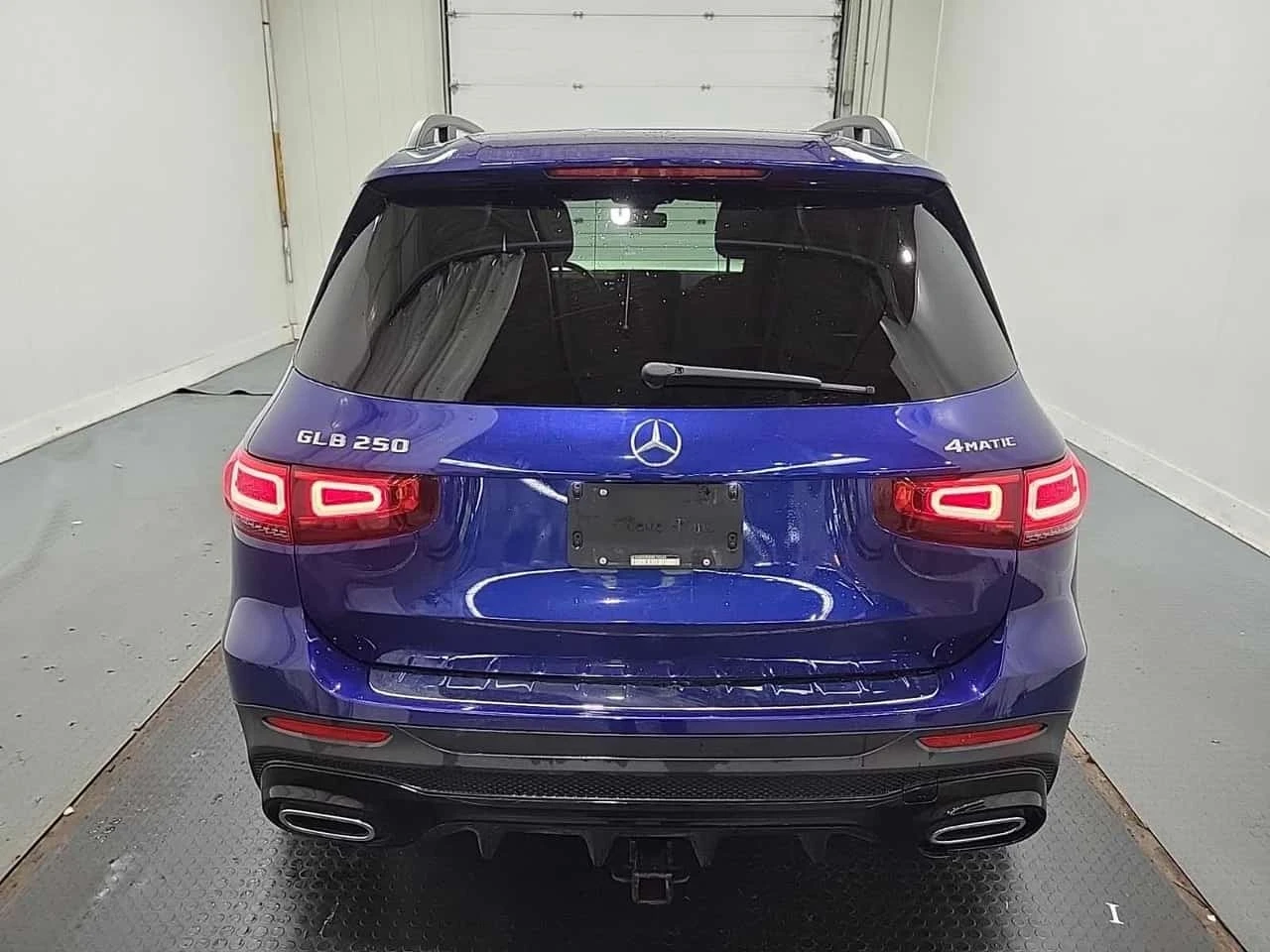 Mercedes-Benz GLB 250 * CARFAX * AMG PACK * NIGHT PACK * 2 КЛЮЧА, снимка 3 - Автомобили и джипове - 56323046