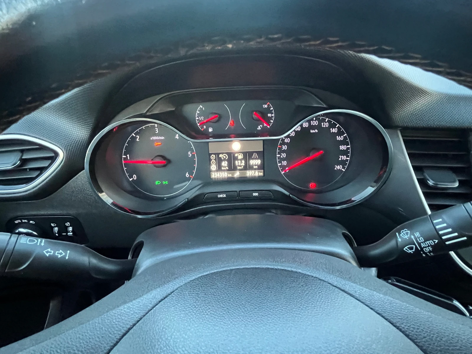 Opel Crossland X 1.6 D, -99к.с., ЛИЗИНГ, снимка 10 - Автомобили и джипове - 56329861