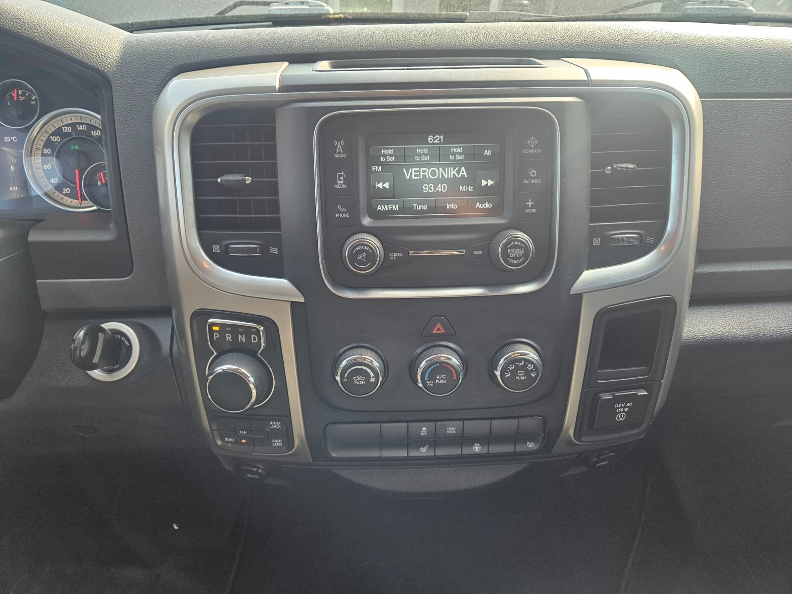 Dodge RAM 1500 RAM 1500 SLT 5.7 HEMI 4x4  | Mobile.bg � ����������� 12