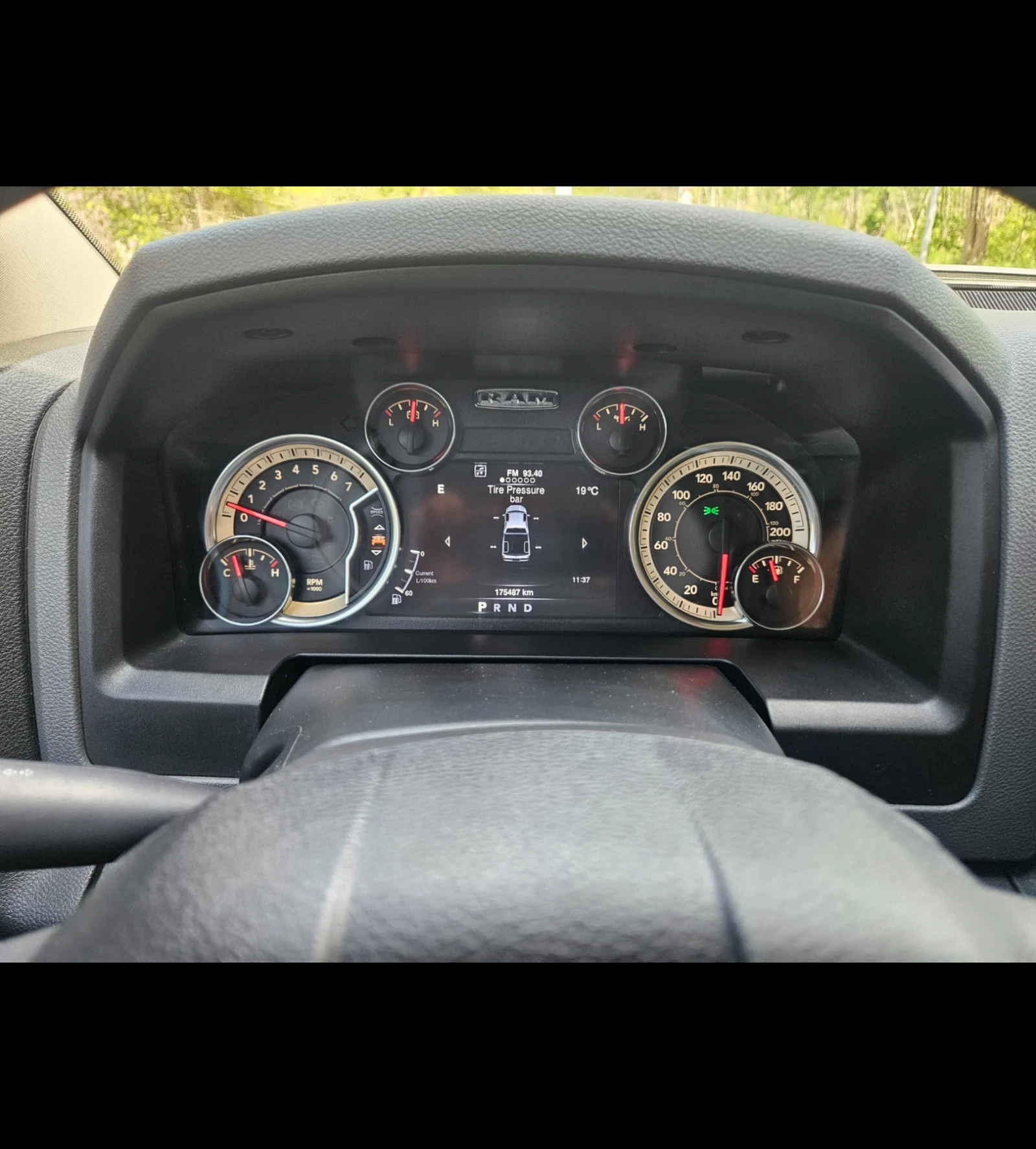 Dodge RAM 1500 RAM 1500 SLT 5.7 HEMI 4x4  | Mobile.bg � ����������� 14