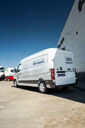 Renault Master E-TECH RED EDITION 100%  | Mobile.bg    5