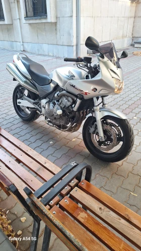 ������ Honda Hornet