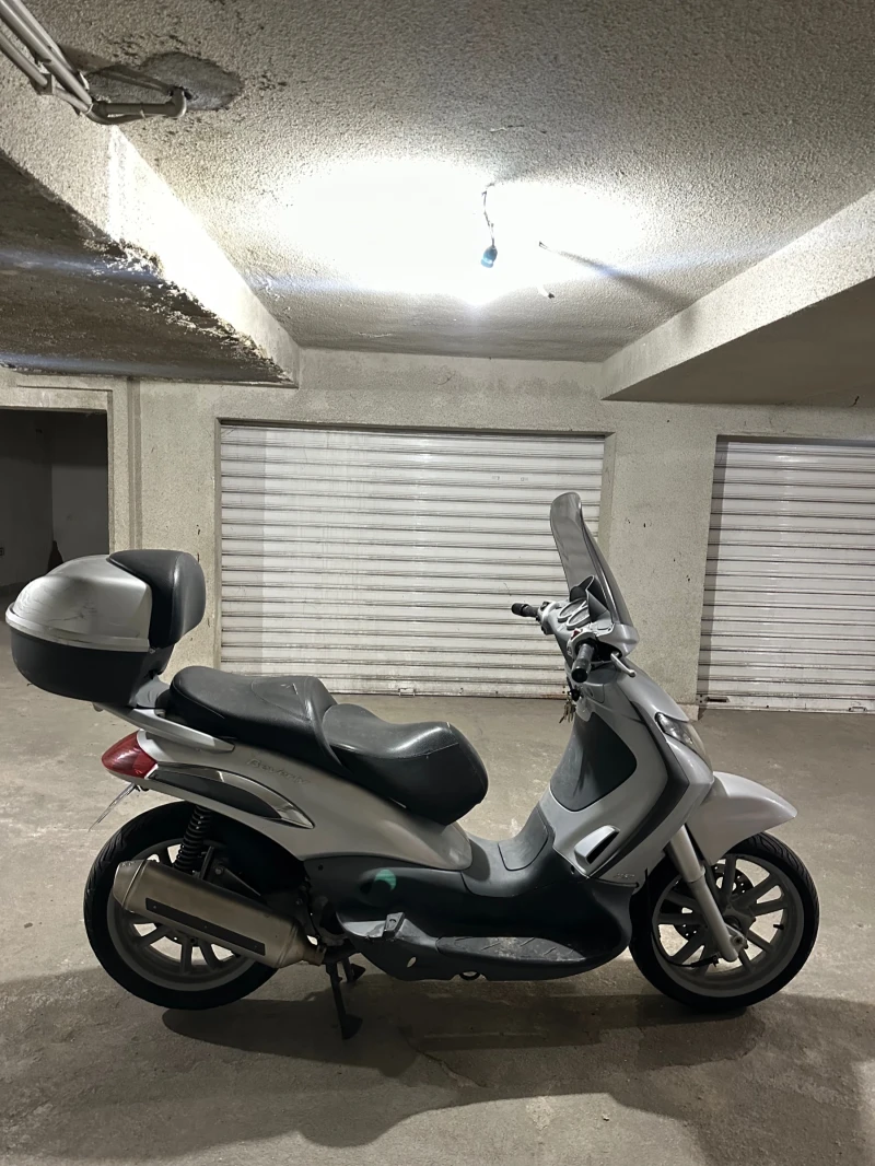 Piaggio Beverly 250i, снимка 2 - Мотоциклети и мототехника - 49457654