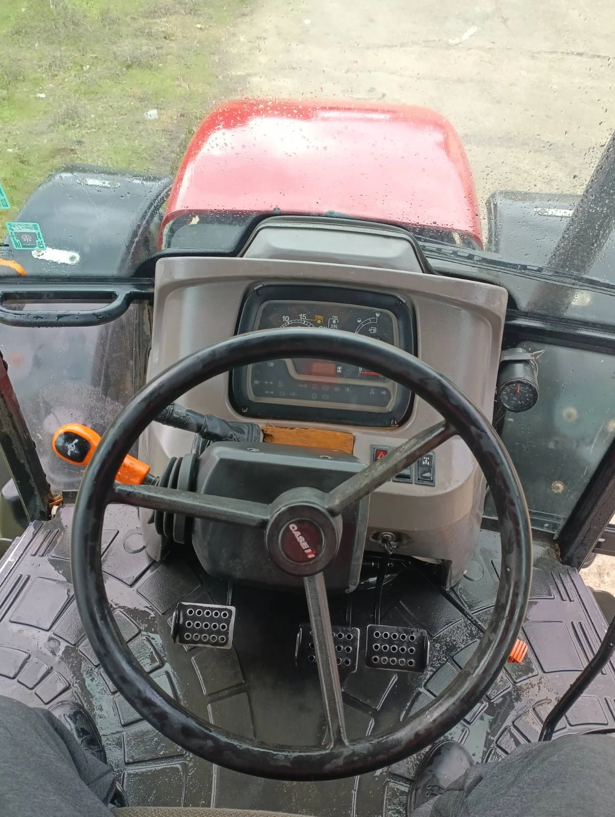 Трактор CASE IH 115 - изображение 8