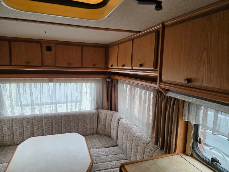 Каравана ABI ERIBA NOVA WC, снимка 11 - Каравани и кемпери - 53296803