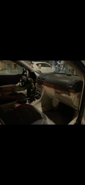 Toyota Avensis 2.0 , снимка 4