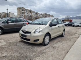 Toyota Yaris 1.0I FACE, снимка 3