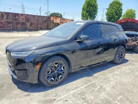 ������ BMW iX