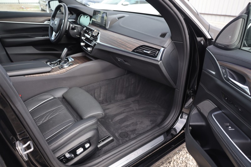 BMW 6 GT 640i xD Luxury* H/K* PANO* Soft* Massage* 360* HuD, снимка 11 - Автомобили и джипове - 42293870