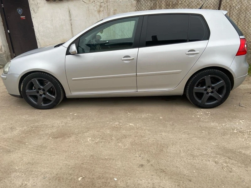 VW Golf 5, снимка 2 - Автомобили и джипове - 47675854