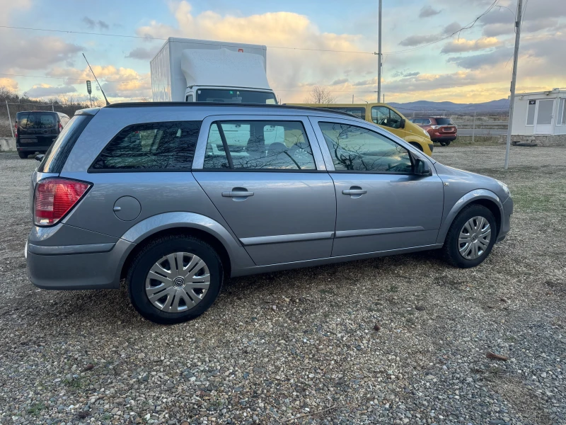 Opel Astra 1.6 АВТОМАТИК, снимка 8 - Автомобили и джипове - 48079568