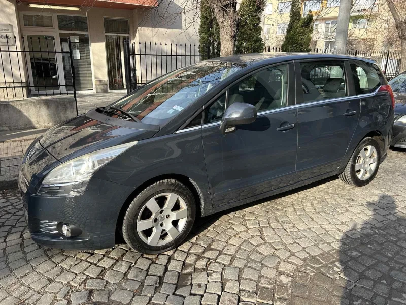 Peugeot 5008, снимка 1 - Автомобили и джипове - 48445060