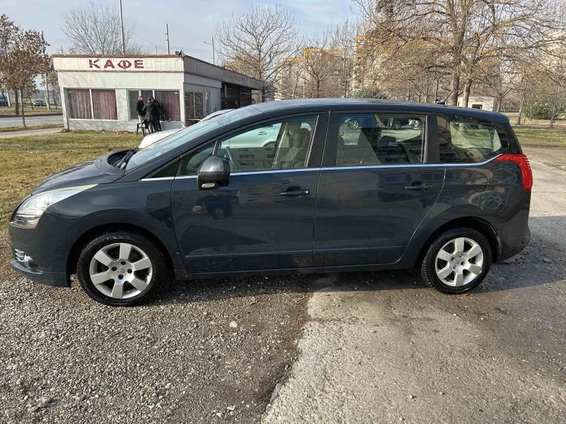 Peugeot 5008, снимка 9 - Автомобили и джипове - 48445060