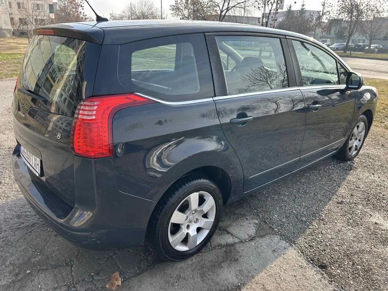 Peugeot 5008, снимка 16 - Автомобили и джипове - 48445060