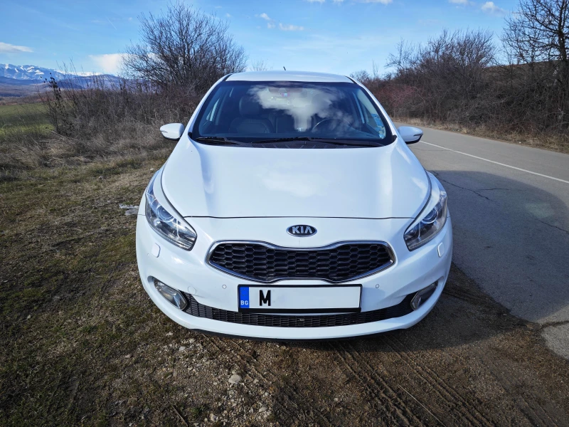 Kia Ceed, снимка 7 - Автомобили и джипове - 48504133