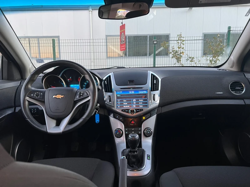 Chevrolet Cruze, снимка 5 - Автомобили и джипове - 49228581