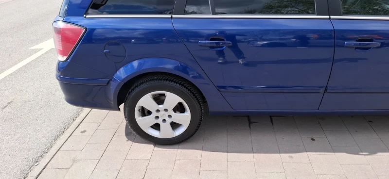 Opel Astra Astra H 1.9, снимка 8 - Автомобили и джипове - 52828540