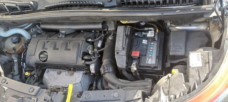 Citroen C3 Picasso, снимка 10 - Автомобили и джипове - 52082790