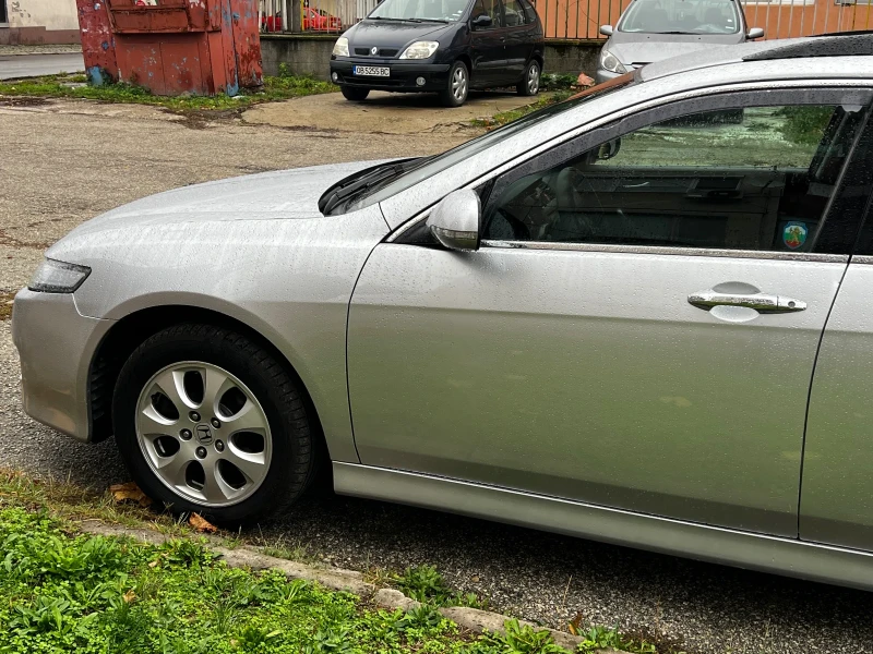 Honda Accord 2.2 CTDI, снимка 5 - Автомобили и джипове - 52328154