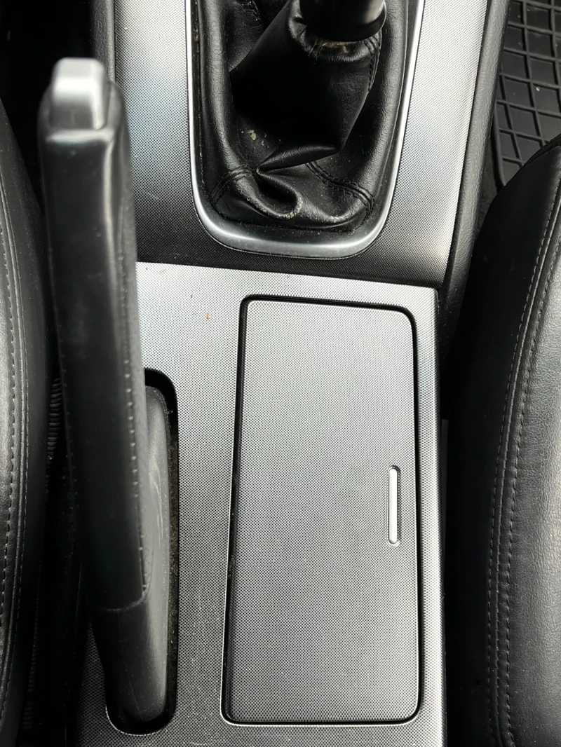 Honda Accord 2.2 CTDI, снимка 11 - Автомобили и джипове - 52328154