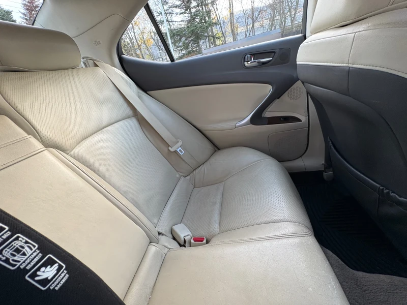 Lexus IS 250, снимка 10 - Автомобили и джипове - 52393803