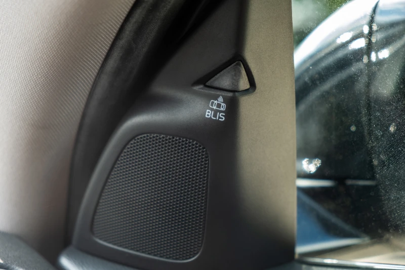 Volvo V60 Cross Country Volvo V60 Cross Country8 АвтоКредит* (ЦЕНА ДО БГ), снимка 12 - Автомобили и джипове - 52627460