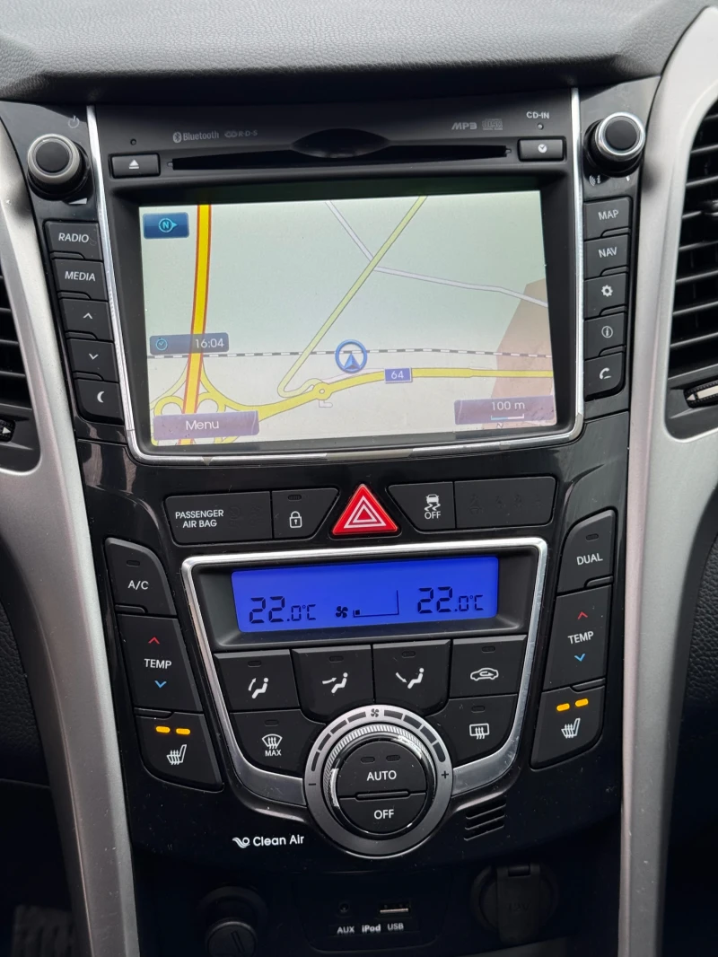 Hyundai I30 1.6 GDI Premium Full!, снимка 15 - Автомобили и джипове - 53477530