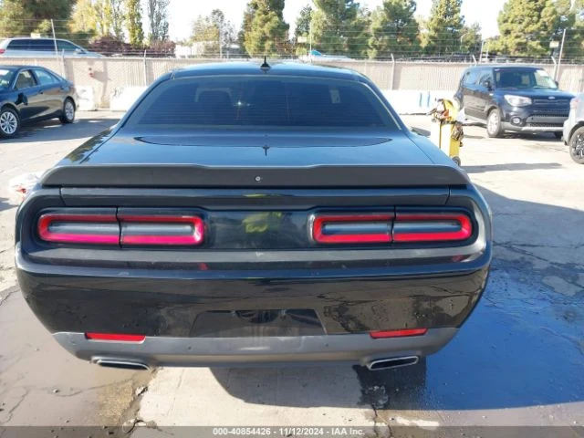 Dodge Challenger SXT PLUS, снимка 7 - Автомобили и джипове - 48139804